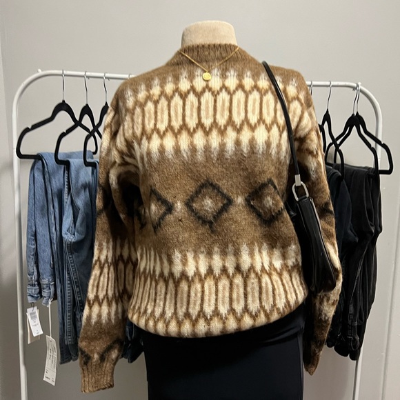 Beautiful pattern wool sweater - Picture 2 of 9